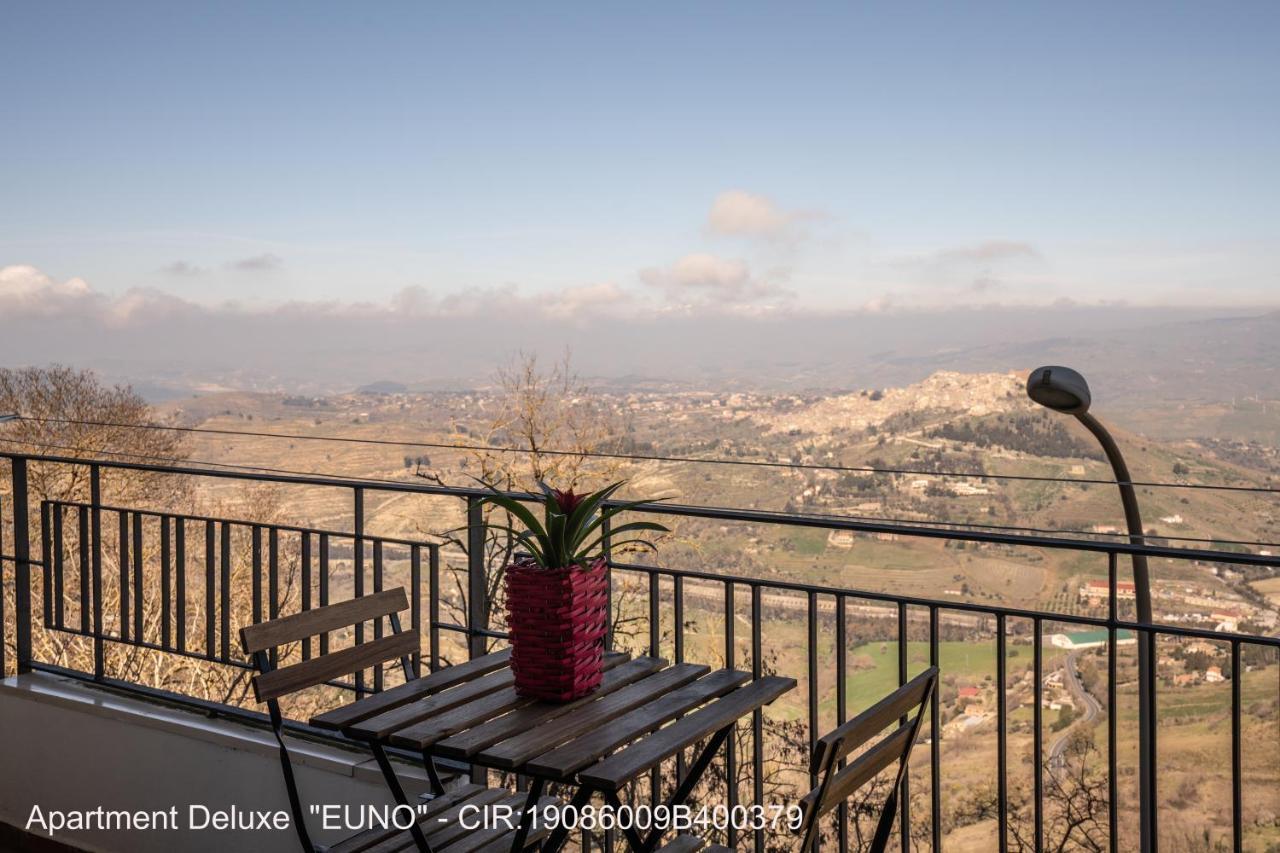 Rocca Di Cerere "Rocca Da Zeru" Apartments Enna Kültér fotó